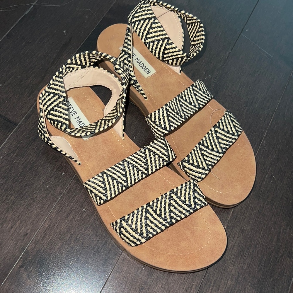 Steve Madden sandals